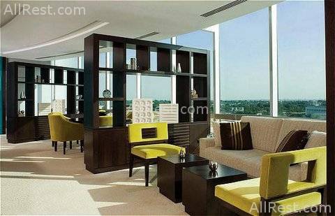 Jumeirah Emirates Towers Hotel 9